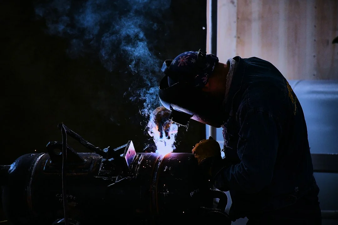 Title: Auto‑Darkening Welding Helmets Compared – Your Complete Guide to Choosing the Best One for Safety, Comfort, and Performance